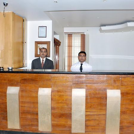 Hotel Rajsangam International Badami Buitenkant foto