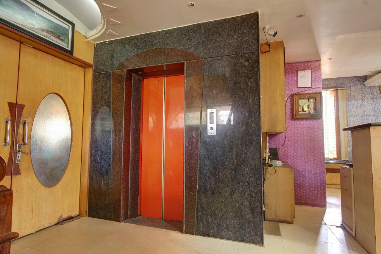Hotel Rajsangam International Badami Buitenkant foto