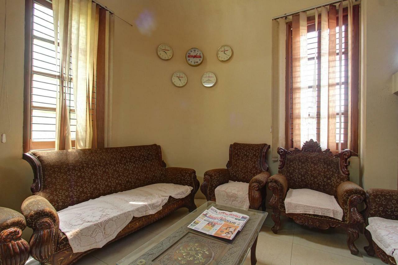 Hotel Rajsangam International Badami Buitenkant foto