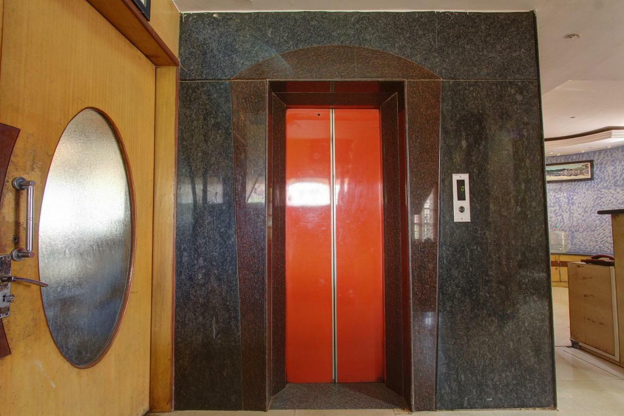 Hotel Rajsangam International Badami Buitenkant foto